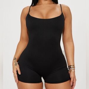Fashion Nova Vicky double lined romper black size S/M